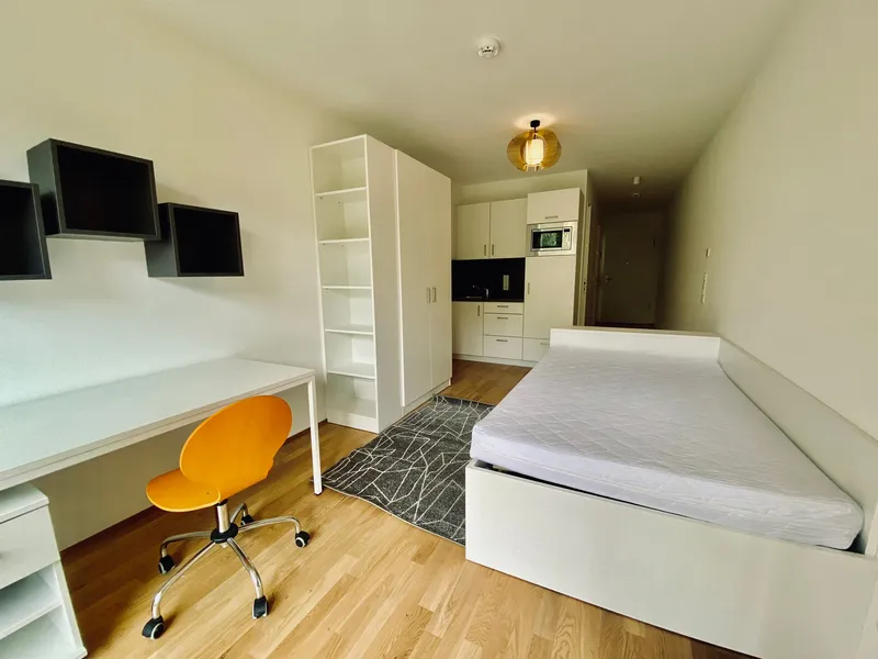 1-Raum-Wohnung mit Balkon und EBK in Berlin — photo 1